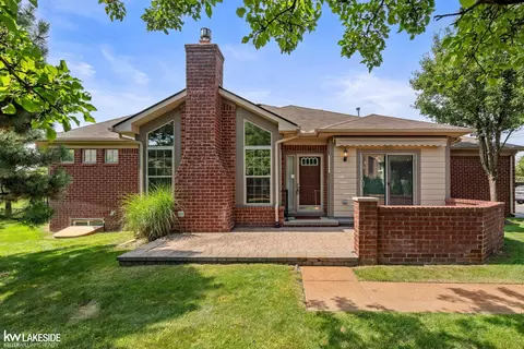 50030 Samuel #124, Utica, MI 48317