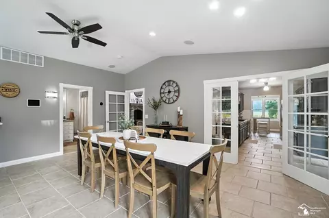 Dining - 2293 Steiner, Monroe, MI 48162 photo 1 of 6