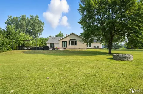Exterior - 2293 Steiner, Monroe, MI 48162 photo 4 of 15