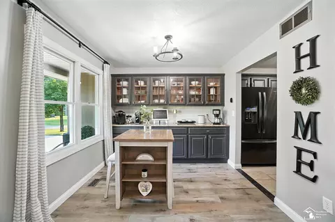 Kitchen - 2293 Steiner, Monroe, MI 48162 photo 2 of 6