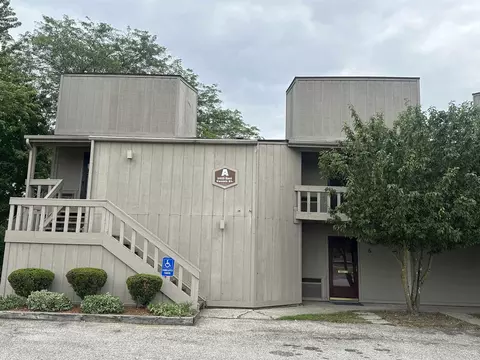 2432 E Tennis #A15, Bay City, MI 48706