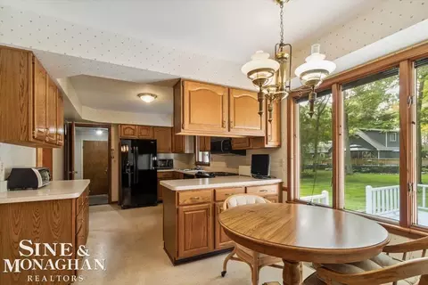 1923 Jackson, Saint Clair, MI 48079 photo 4