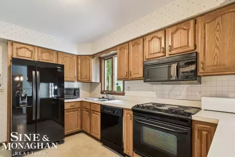 1923 Jackson, Saint Clair, MI 48079 photo 5