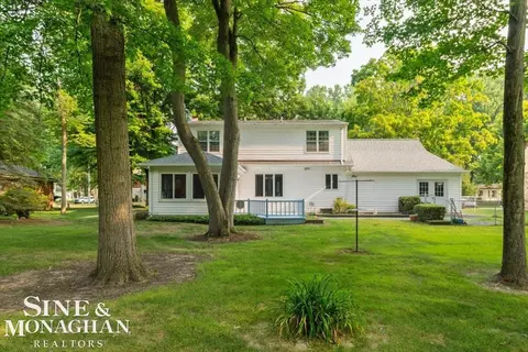 1923 Jackson, Saint Clair, MI 48079 photo 32