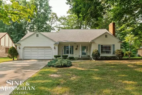 1923 Jackson, Saint Clair, MI 48079