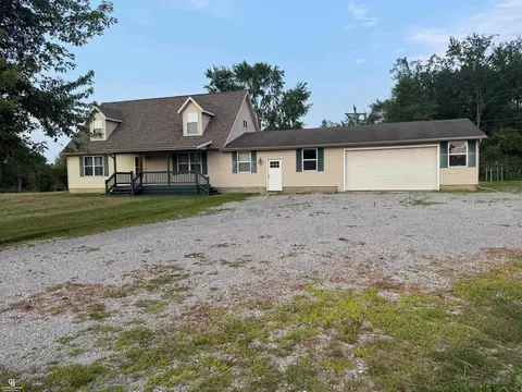 6036 N N Lk, Otter Lake, MI 48464