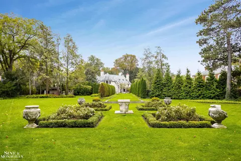 Exterior - 273 Ridge, Grosse Pointe Farms, MI 48236 photo 24 of 26