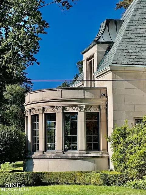 Exterior - 273 Ridge, Grosse Pointe Farms, MI 48236 photo 5 of 26