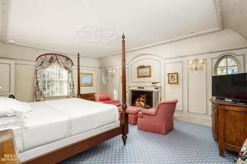 Bedroom - 273 Ridge, Grosse Pointe Farms, MI 48236 photo 1 of 6