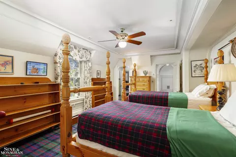 Bedroom - 273 Ridge, Grosse Pointe Farms, MI 48236 photo 5 of 6