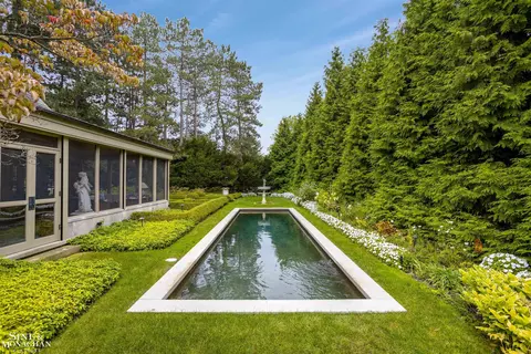 Exterior - 273 Ridge, Grosse Pointe Farms, MI 48236 photo 19 of 26
