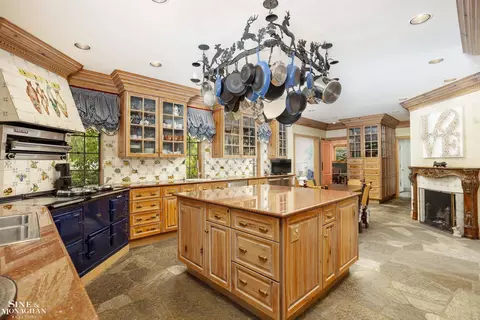 Kitchen - 273 Ridge, Grosse Pointe Farms, MI 48236 photo 3 of 3