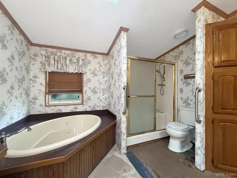 Bath - 3465 K, Escanaba, MI 49807 photo 3 of 4