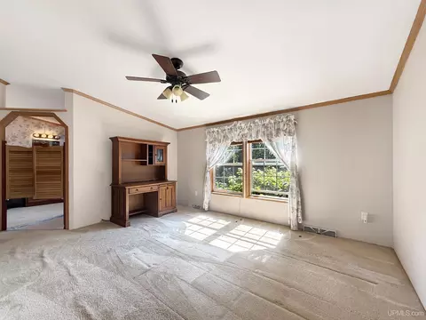 Bedroom - 3465 K, Escanaba, MI 49807 photo 6 of 6