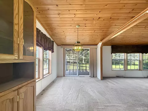 Living - 3465 K, Escanaba, MI 49807 photo 7 of 10