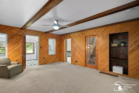 Living - 6735 N Telegraph, Monroe, MI 48162 photo 2 of 6
