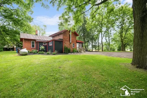 Exterior - 6735 N Telegraph, Monroe, MI 48162 photo 5 of 12