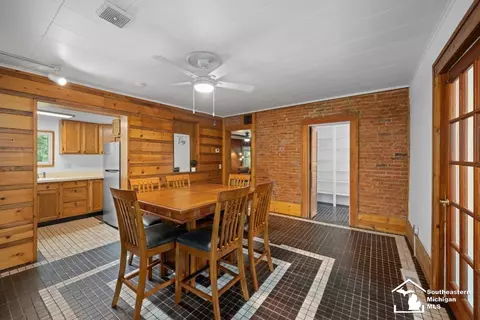 Dining - 6735 N Telegraph, Monroe, MI 48162 photo 2 of 3