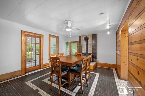 Dining - 6735 N Telegraph, Monroe, MI 48162 photo 3 of 3