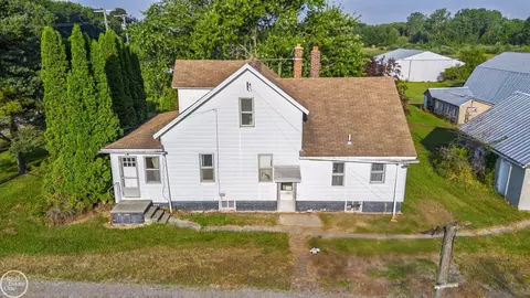 10042 Lindsey, Casco, MI 48064 photo 3
