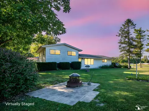 4824 Summerfield, Petersburg, MI 49270