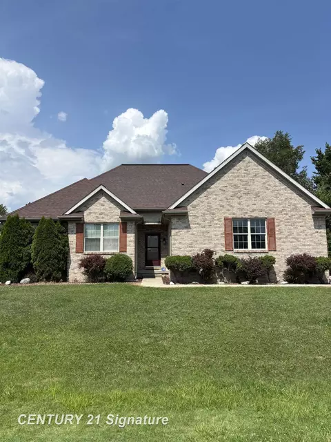 4437 Pinecreek, Burton, MI 48519
