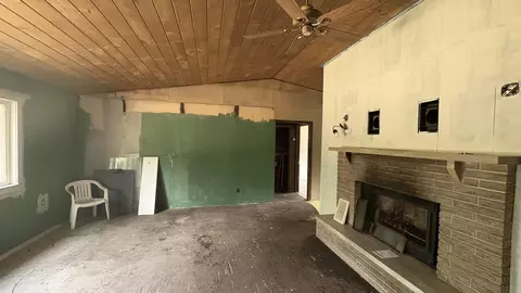 Living - Undisclosed, Harrison, MI 48625 photo 2 of 5