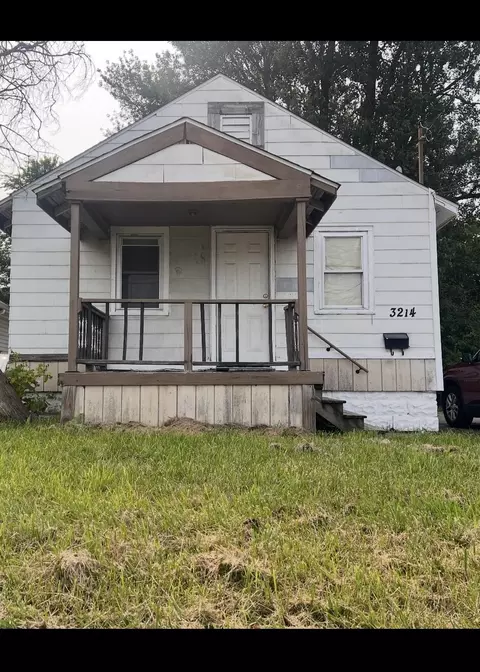 3214 S Grand Traverse, Flint, MI 48507