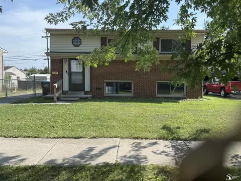 23135 Candace, Rockwood, MI 48173