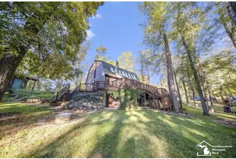 1193 Sand Lk, Onsted, MI 49265