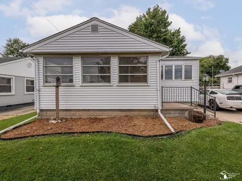 709 Huber, Monroe, MI 48162