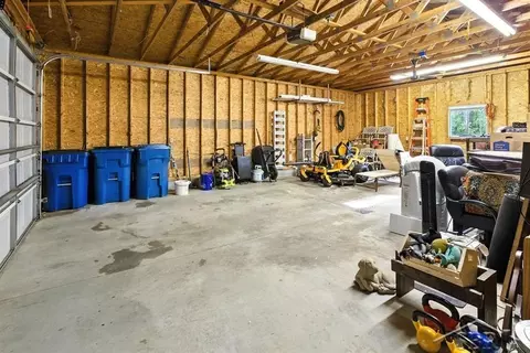 Other - 2910 E Baker, Midland, MI 48642 photo 10 of 11