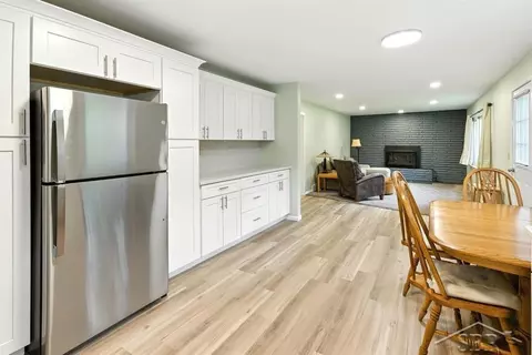 Kitchen - 2910 E Baker, Midland, MI 48642 photo 4 of 4
