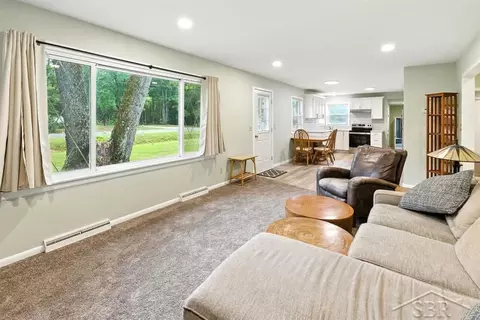 Living - 2910 E Baker, Midland, MI 48642 photo 2 of 2
