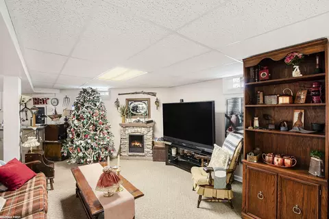 Living - 49837 Hidden Vly, Macomb, MI 48044 photo 5 of 5