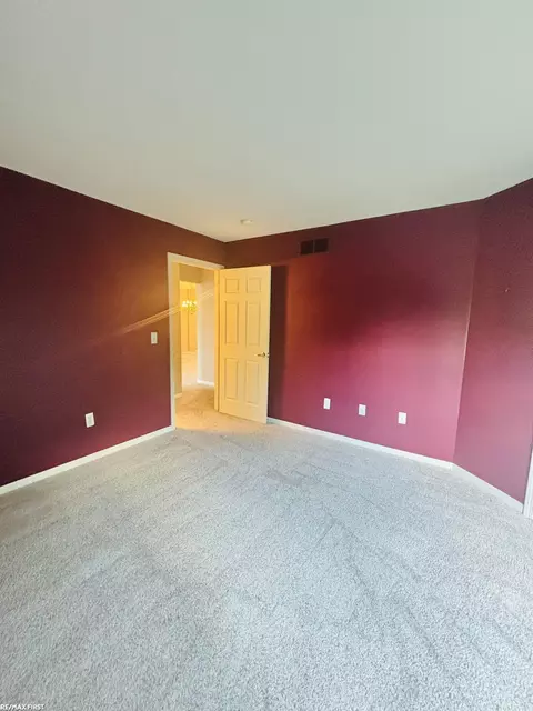 Bedroom - 49837 Hidden Vly, Macomb, MI 48044 photo 2 of 5
