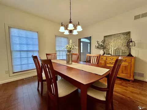 Dining - 788 Windsor, Monroe, MI 48161 photo 1 of 2