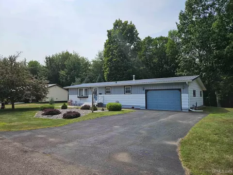 1029 Superior, White Pine, MI 49971