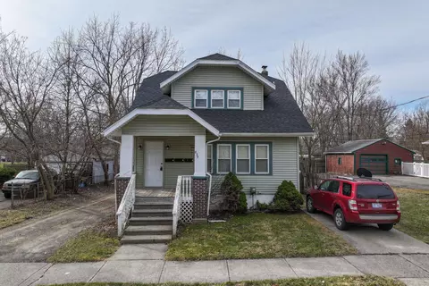 829 Clinton, Flint, MI 48507