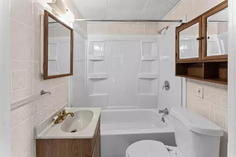 829 Clinton, Flint, MI 48507 photo 6