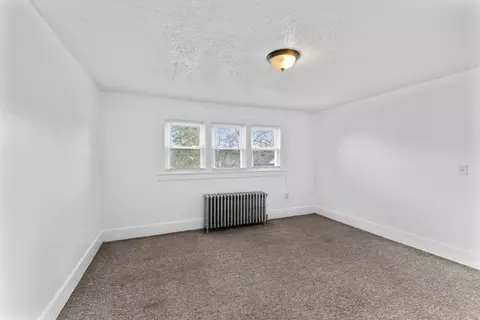 829 Clinton, Flint, MI 48507 photo 5