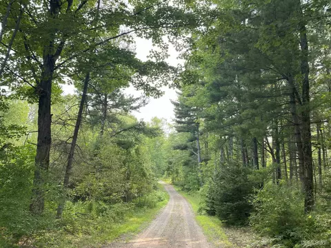 Tdb Wales-devils Icebox, Quinnesec, MI 49892 photo 12