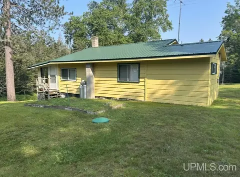 4753 W Tasson Rd, Ishpeming, MI 49849 photo 10