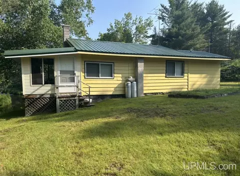 4753 W Tasson Rd, Ishpeming, MI 49849 photo 11