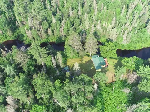 4753 W Tasson Rd, Ishpeming, MI 49849