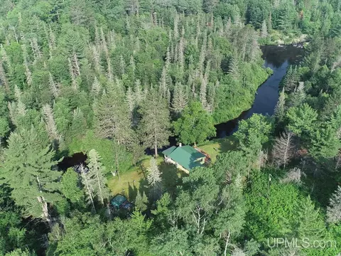 4753 W Tasson Rd, Ishpeming, MI 49849 photo 2