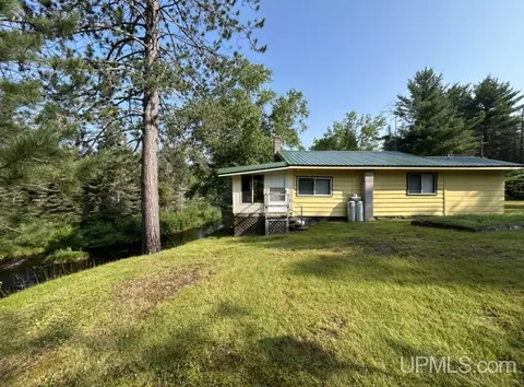 4753 W Tasson Rd, Ishpeming, MI 49849 photo 12
