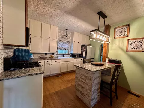 3718 E Laporte Rd, Hemlock, MI 48626 photo 5