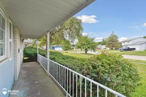 1825 Springfield, Flint, MI 48503 photo 54