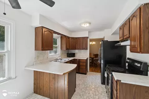 1825 Springfield, Flint, MI 48503 photo 14